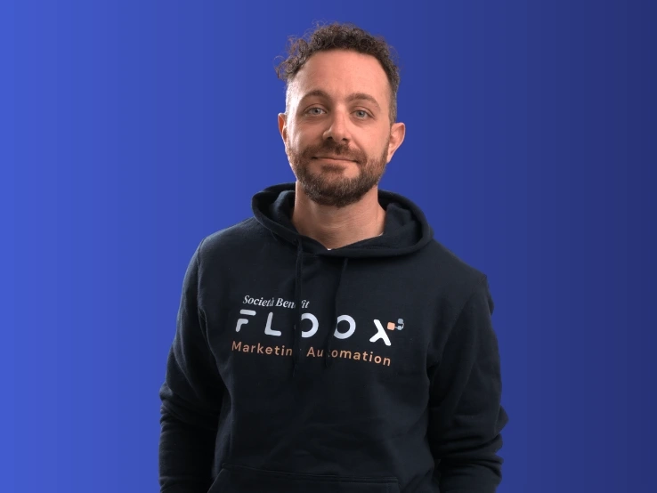 Alessio Sorrentino in felpa Floox